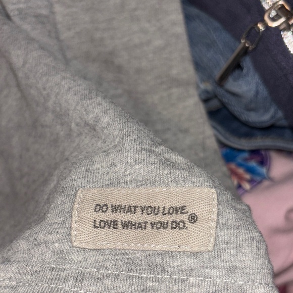 Life Is Good Gray Tee with Yellow Dog Graphic - Picture 3 of 5